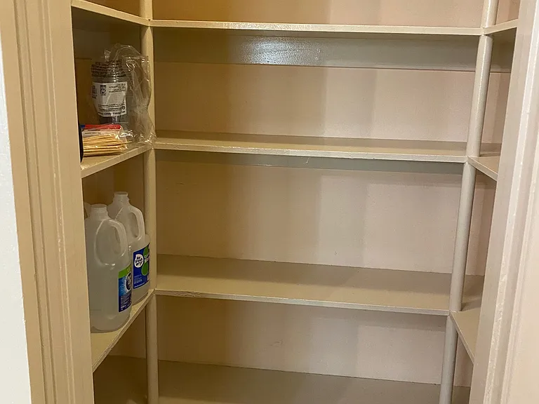 walk in pantry