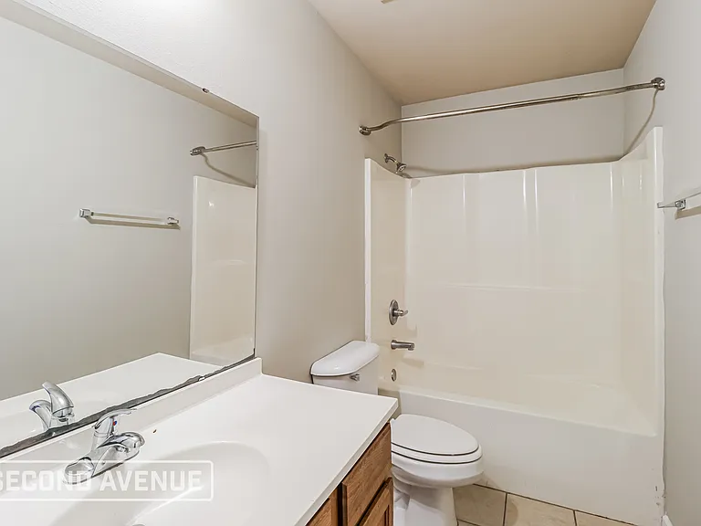 203 Glen Oaks Dr — Photo 18