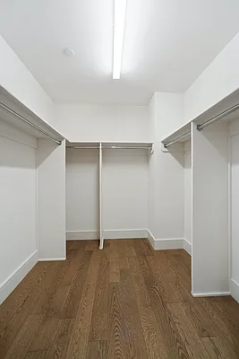 Rented by Extell Marketing Group LLC | media 12