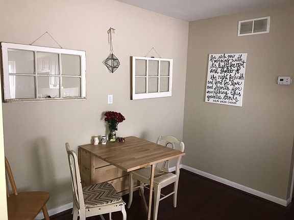 3rd image of 3147 Auten Ave APT 2