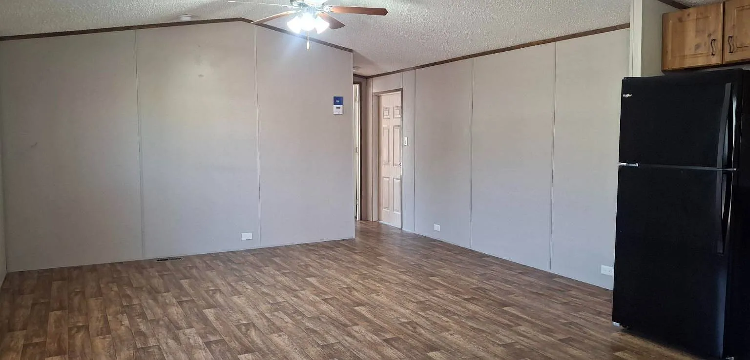 2 bed, 2.0 bath, $1,295 — Photo 3