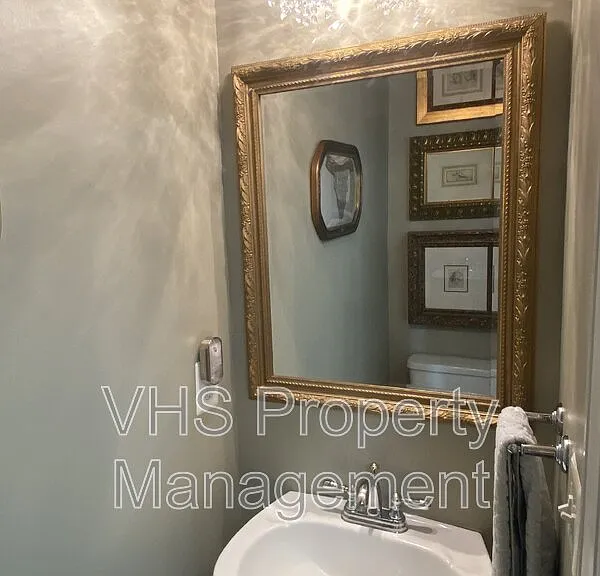 2055 Freeman Dr — Photo 6