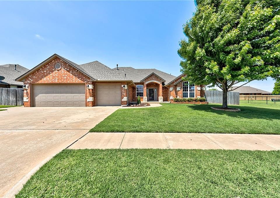 1st image of 2117 Cottonwood Creek Ave