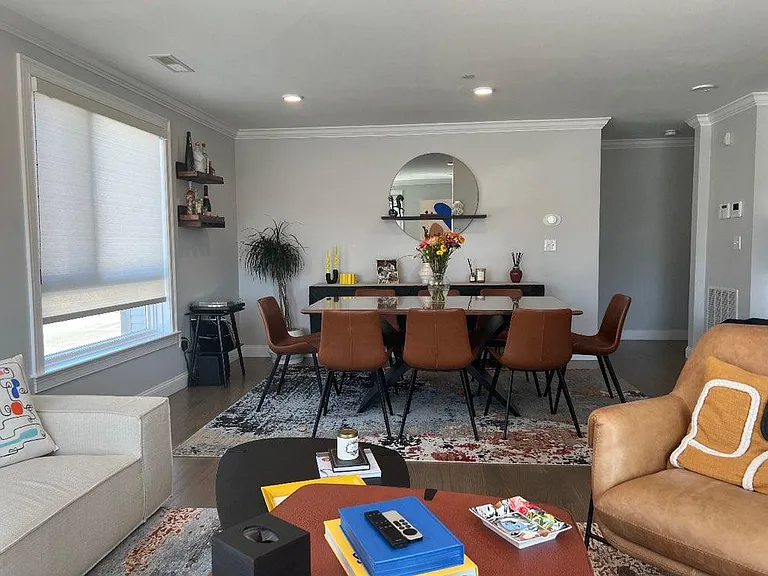 1400 Centre St #201 — Photo 4