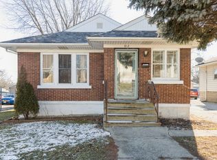 812 Woods Ave, Joliet, IL 60436