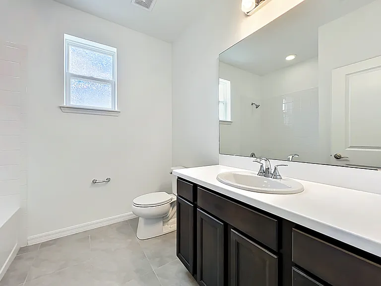 16007 Micelli Dr — Photo 40