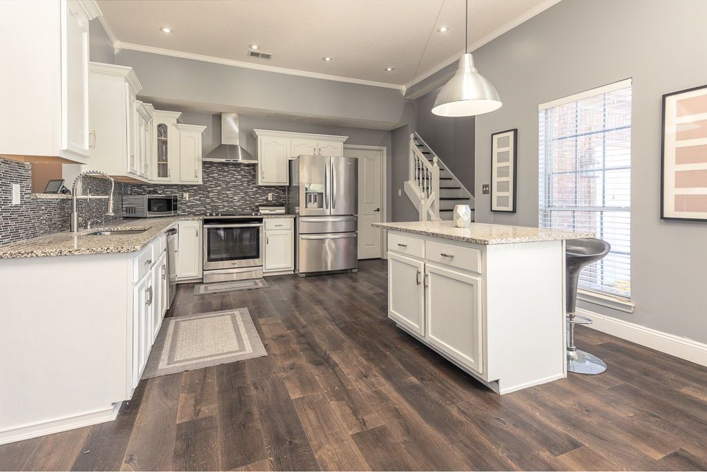 next background image