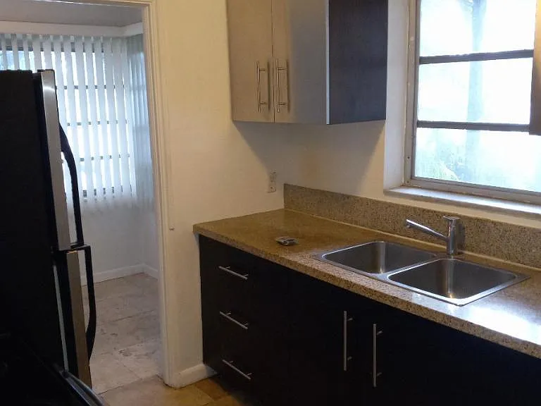1010 S Douglas Rd #2 — Photo 8