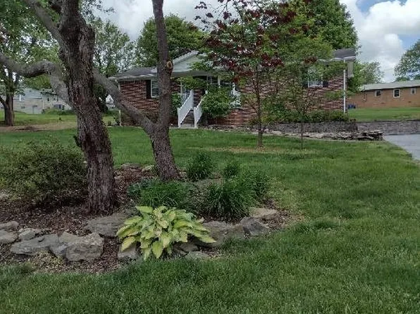 409 Donald Dr, Red Boiling Springs, TN 37150