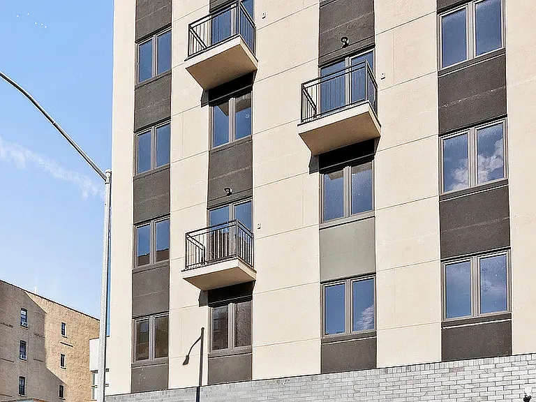 221 E 105th St #4D — Photo 13