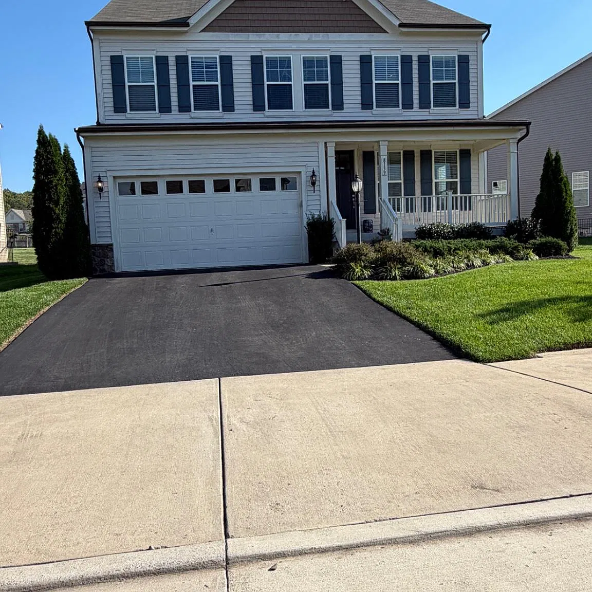 4 bed, 3.5 bath, 3639 sqft, $4,800 — Photo 2