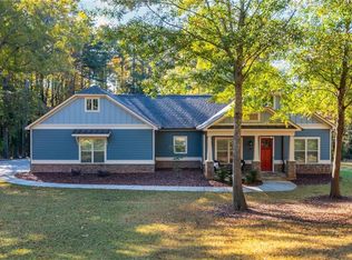 4311 Pineview Dr, Powder Springs, GA 30127