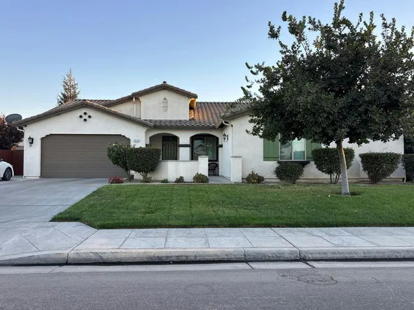 975 E Boornazian Ave, Fowler, CA 93625