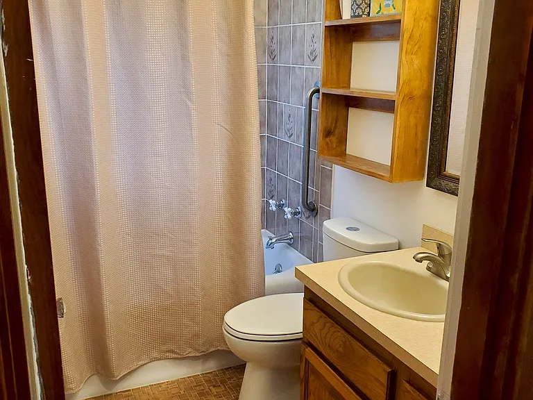 1126 Rainier Ave — Photo 13