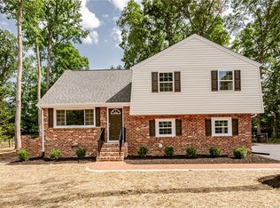 11649 Olde Coach Dr, Midlothian, VA 23113