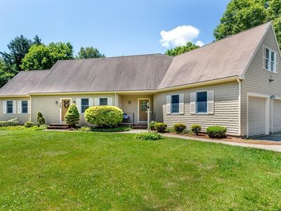 140 Grace Ln, Stoughton, MA, 02072