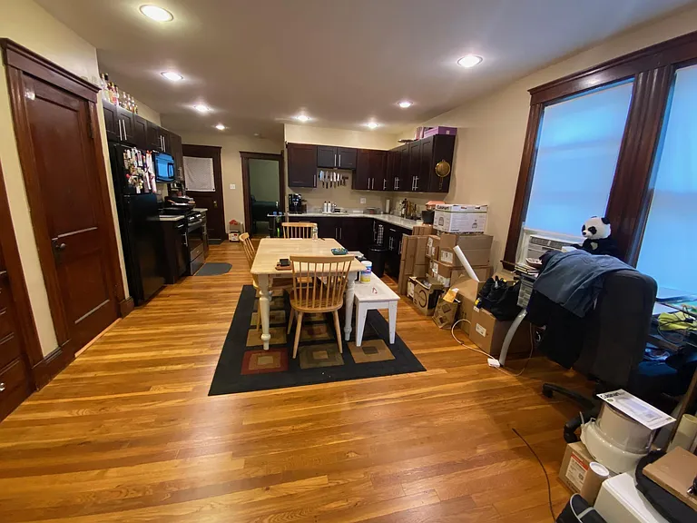 305 Belgrade Ave #3R — Photo 6