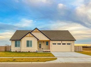 2516 S Spring Hollow St, Wichita, KS 67230