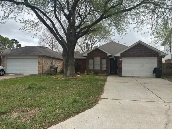 5716 Guadalupe Dr, Dickinson, TX 77539
