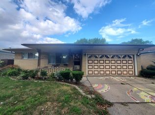 26726 Haverhill Dr, Warren, MI 48091