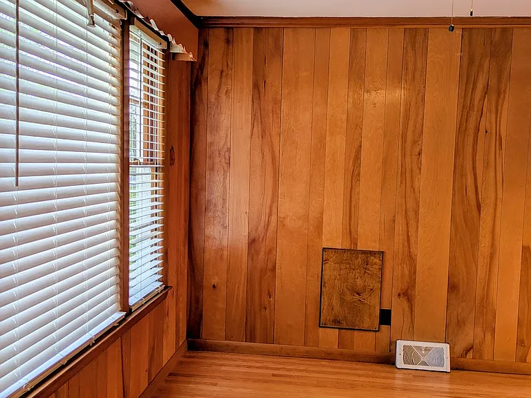 Another view of bedroom #3.