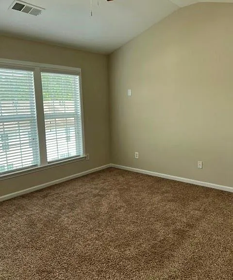 1317 Thornborough Dr — Photo 11