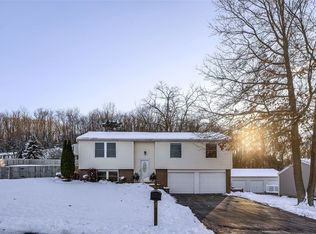 150 Willow Dr, Freedom, PA 15042