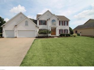 3133 Peterboro Dr, Stow, OH 44224