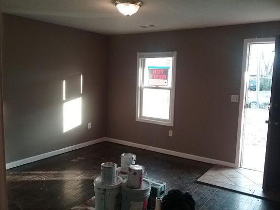 3rd image of 2524 Essex St