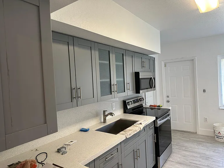 901 NW 50th St — Photo 8