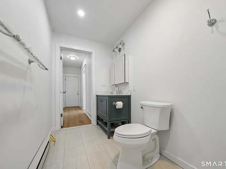 41 Southfield Ave — Photo 17