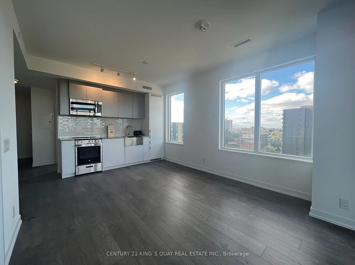 Building Photo - 270 Dufferin St #816