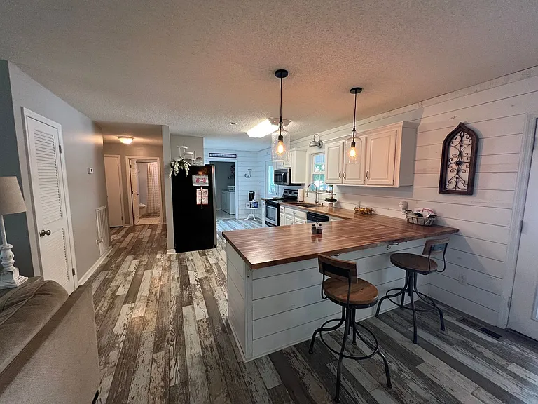 526 Muscadine Dr — Photo 8