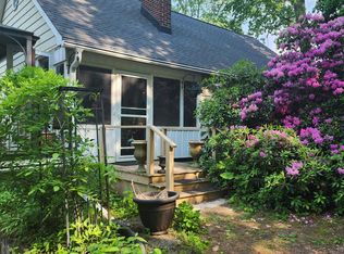 970 Miller Rd, Plainwell, MI 49080