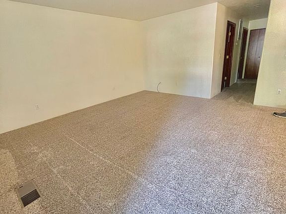 2nd image of 648 Hueners Ln #648G