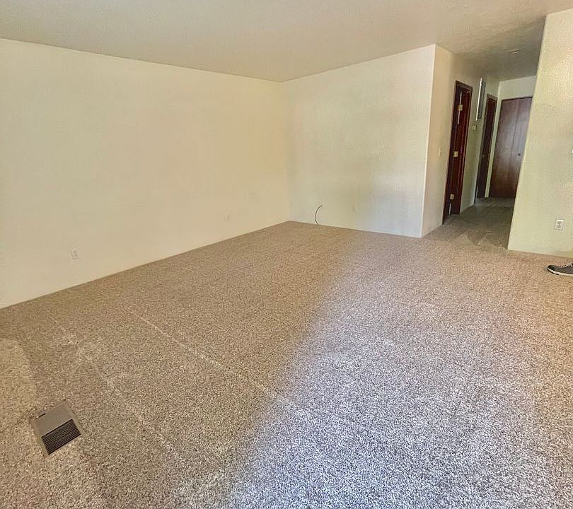 6089.2n 648 Hueners Lane 648 Hueners Ln Jacksonville OR Zillow