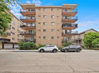 7432 Washington St APT 102, Forest Park, IL 60130