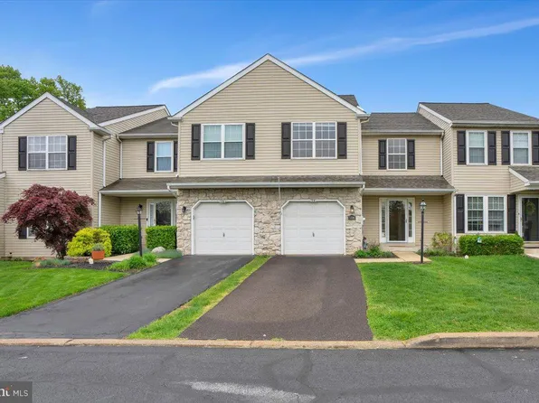 1336 Valley Dr, Lansdale, PA 19446