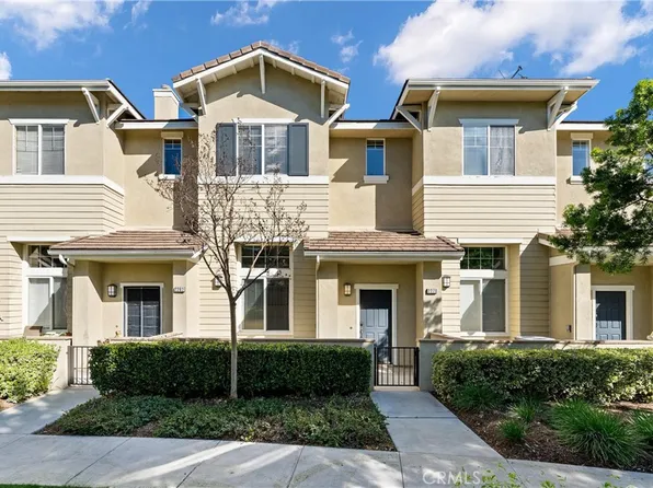 2276 Schlaepfer Dr, Fullerton, CA 92833