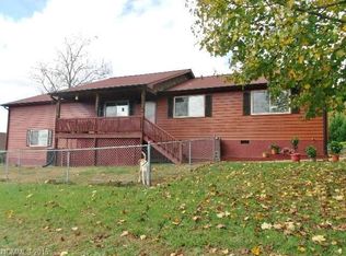 160 Oak Ln, Mars Hill, NC 28754