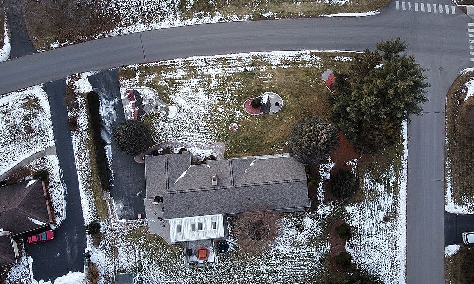 2nd image of 715 Castlebar Dr