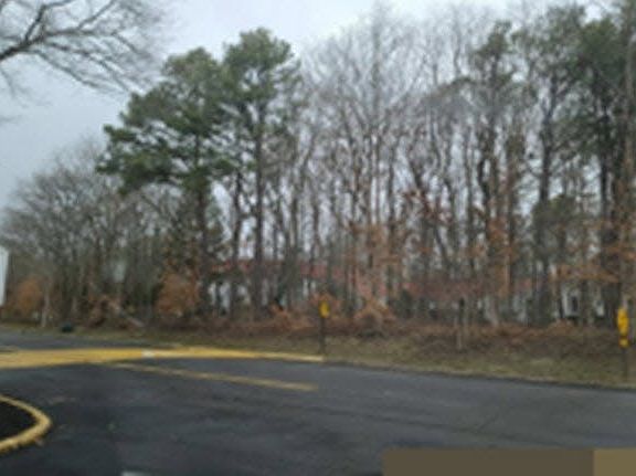 3rd image of 531 Daryl Dr