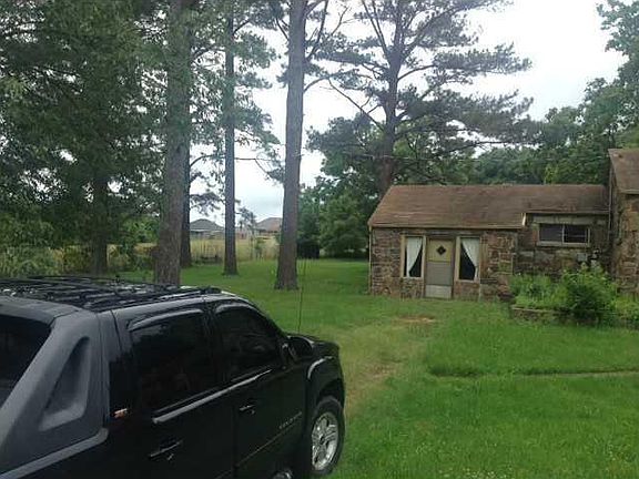 3rd image of 605 McKnight Ave