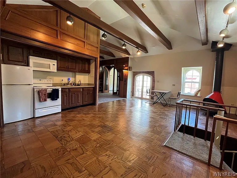 56 Linwood Ave — Photo 3