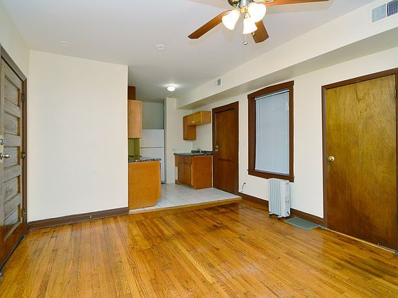 4th image of 1403 W Diversey Pkwy APT 2