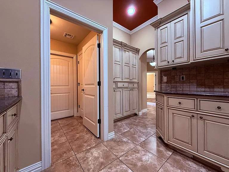 3006 SW Pine Valley Rd — Photo 5