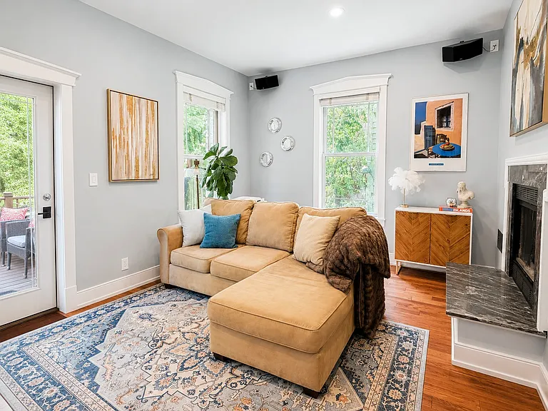 1315 W Henderson St #2 — Photo 13