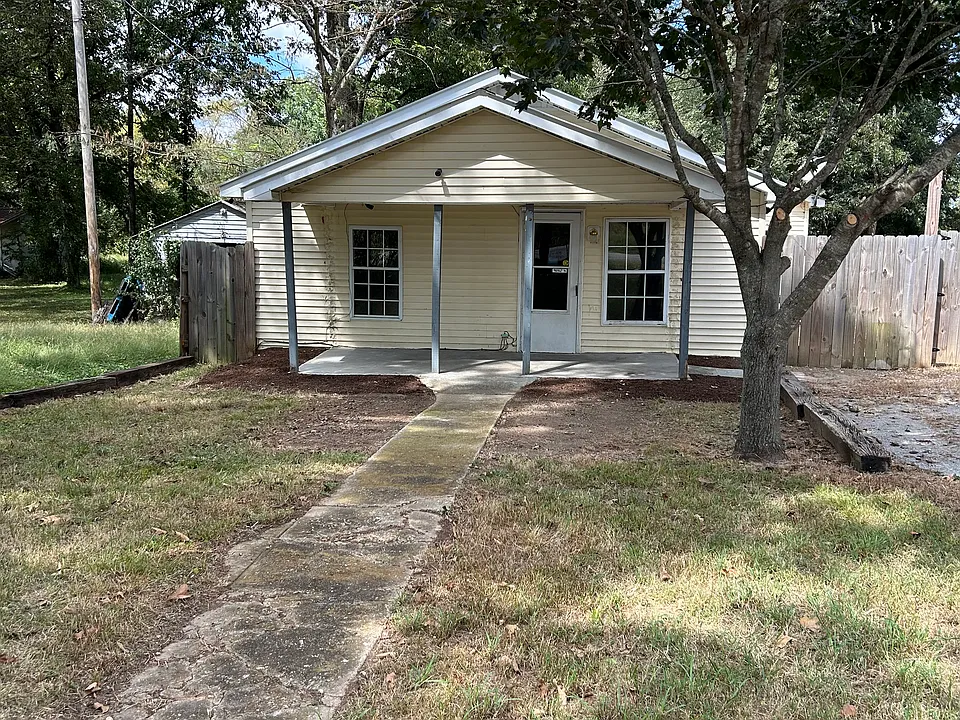 319 Alabama St