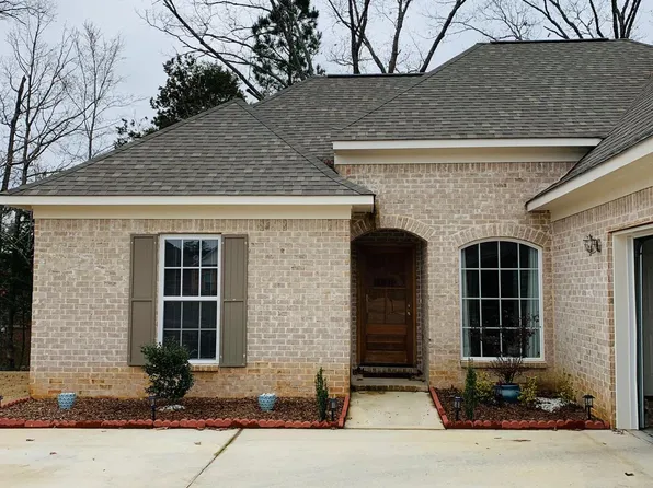 (undisclosed Address), Oxford, MS 38655