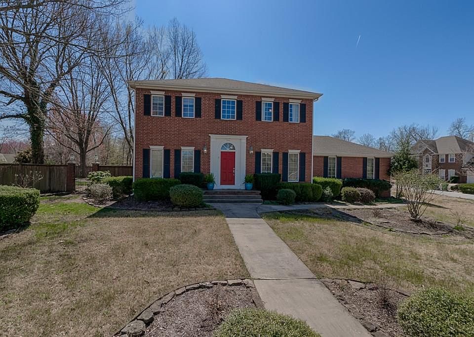 1st image of 66 Stonehenge Dr